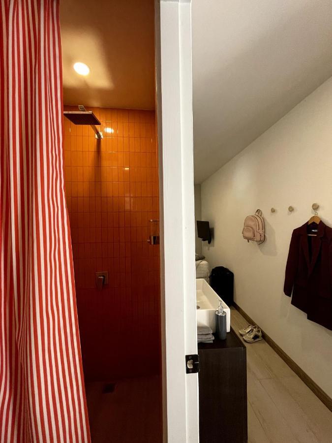 Nina'S - Juan Santamaria Hotel Desamparados  ภายนอก รูปภาพ