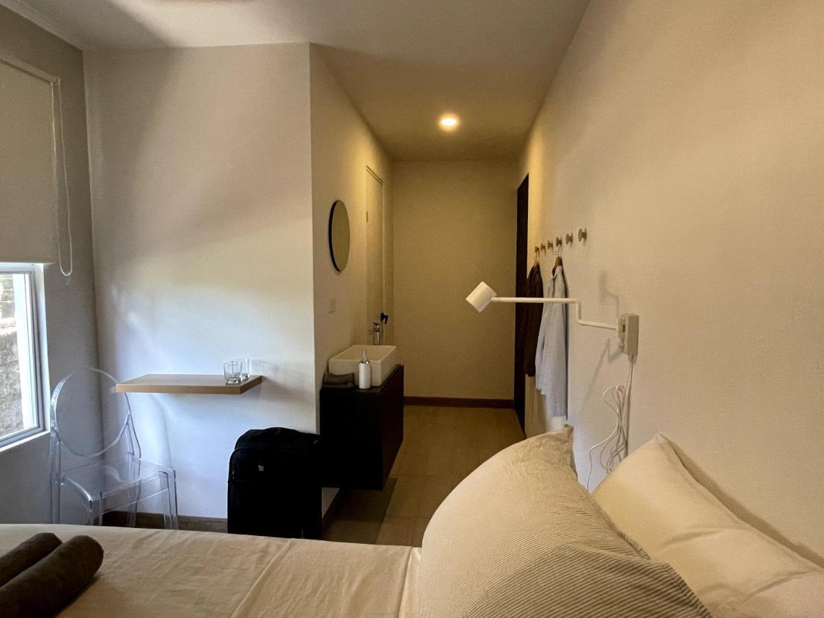 Nina'S - Juan Santamaria Hotel Desamparados  ภายนอก รูปภาพ