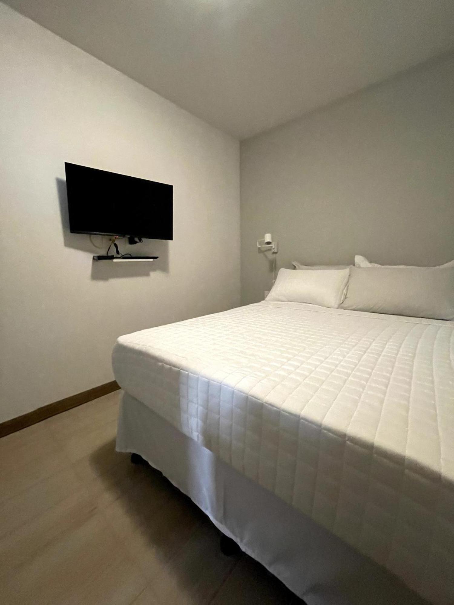 Nina'S - Juan Santamaria Hotel Desamparados  ภายนอก รูปภาพ