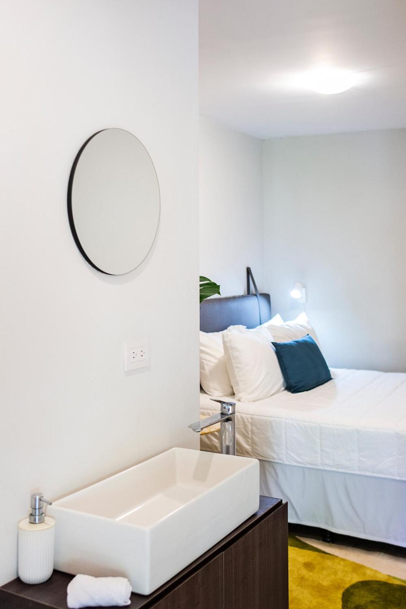 Nina'S - Juan Santamaria Hotel Desamparados  ภายนอก รูปภาพ